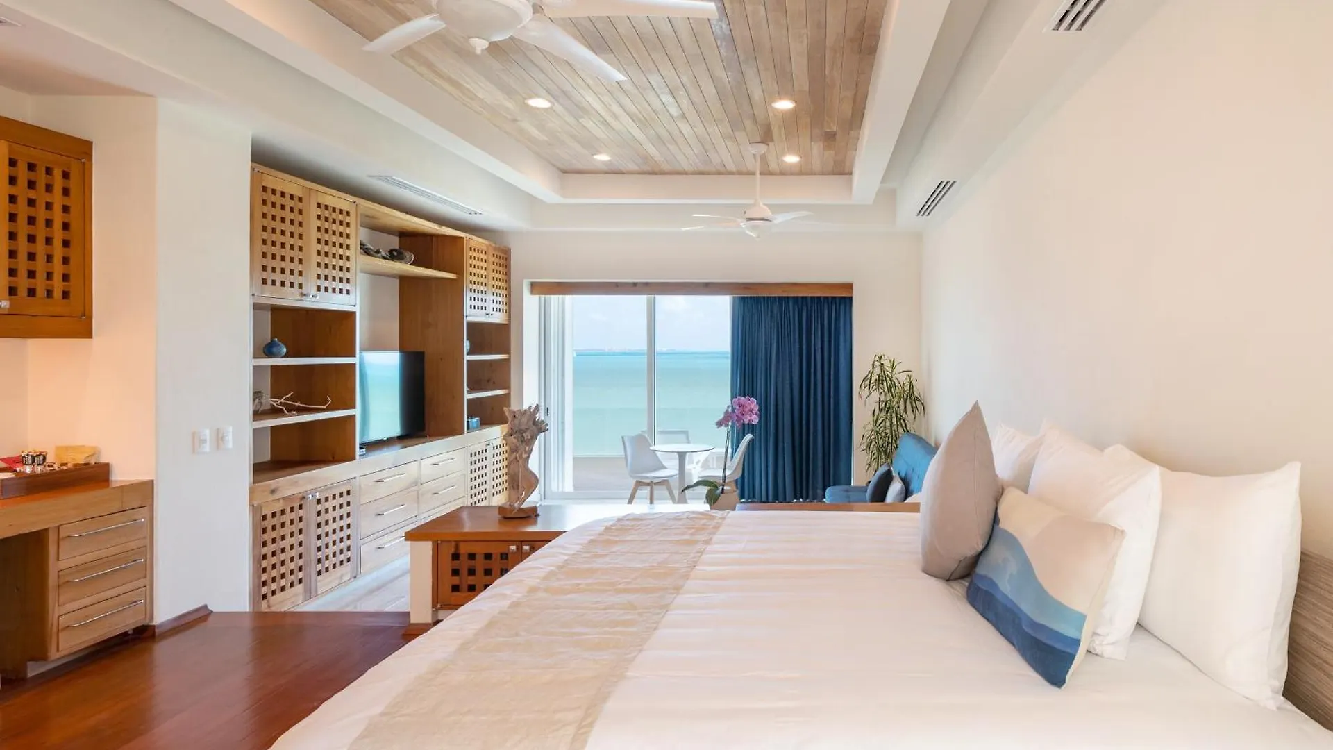 Villa Punta Sam - Beachfront Luxury Villa Канкун 0*,  Мексика