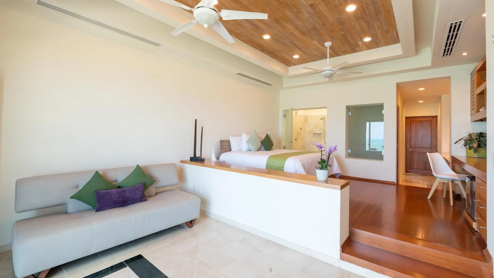 Villa Punta Sam - Beachfront Luxury Villa Канкун