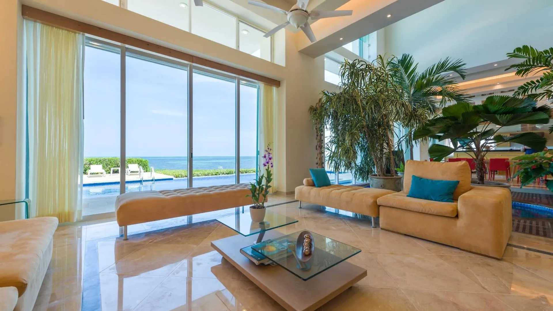 Villa Punta Sam - Beachfront Luxury Villa Канкун