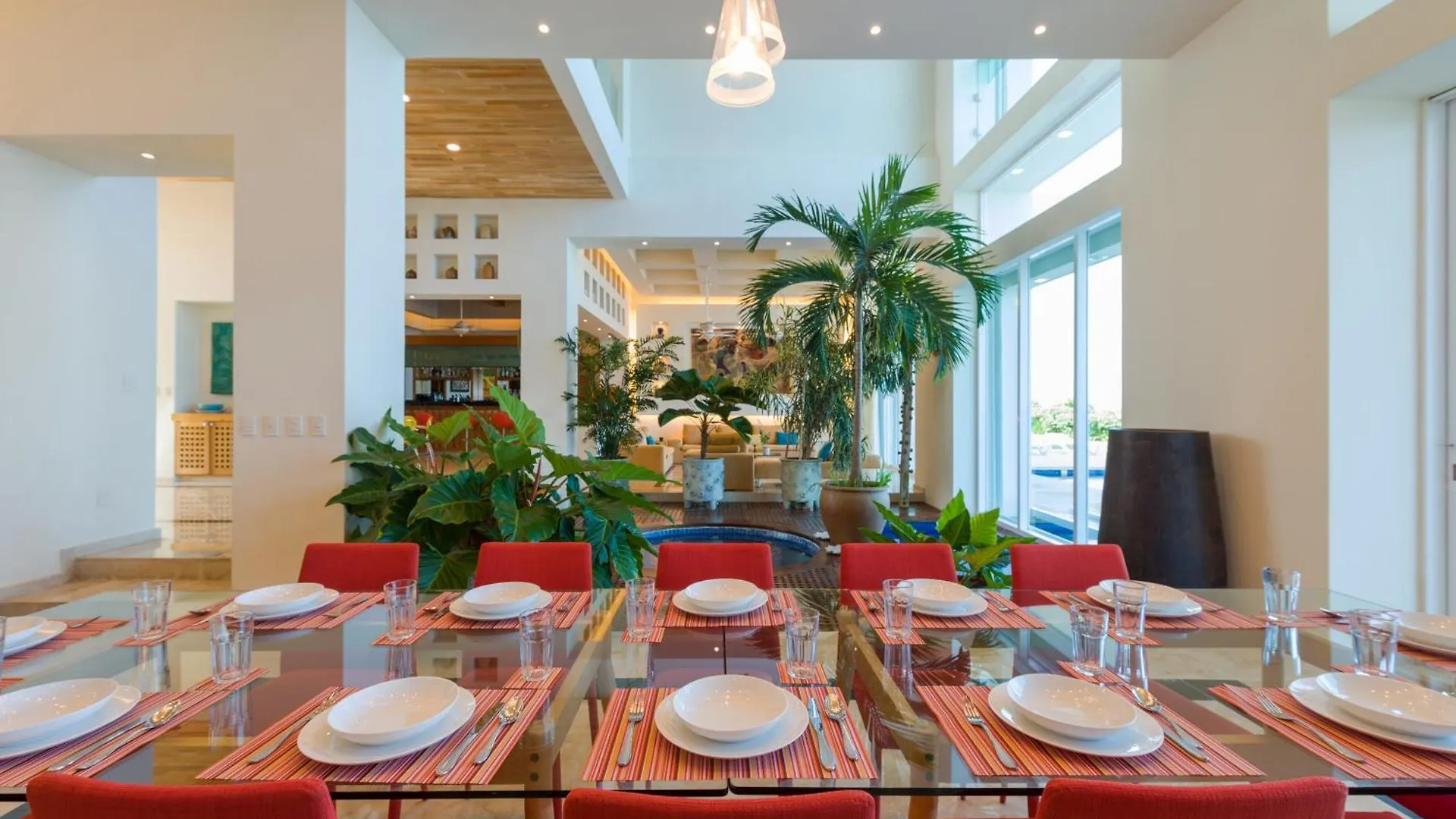 Villa Punta Sam - Beachfront Luxury Villa Канкун